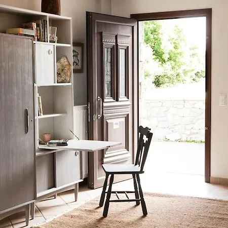 Bezeniko Amazing Arcadian Property! * Vlacherna