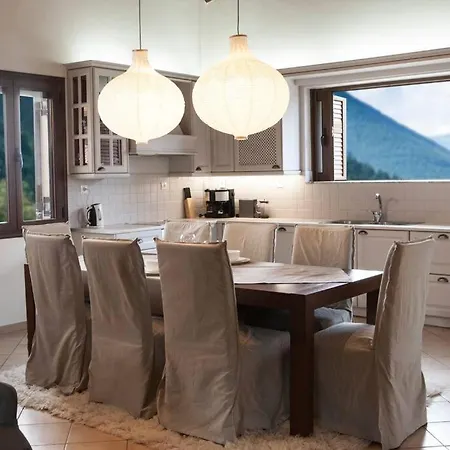 Villa Bezeniko Amazing Arcadian Property!