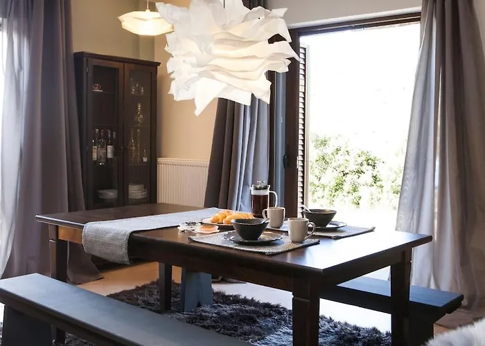 Bezeniko Amazing Arcadian Property! Вилла *