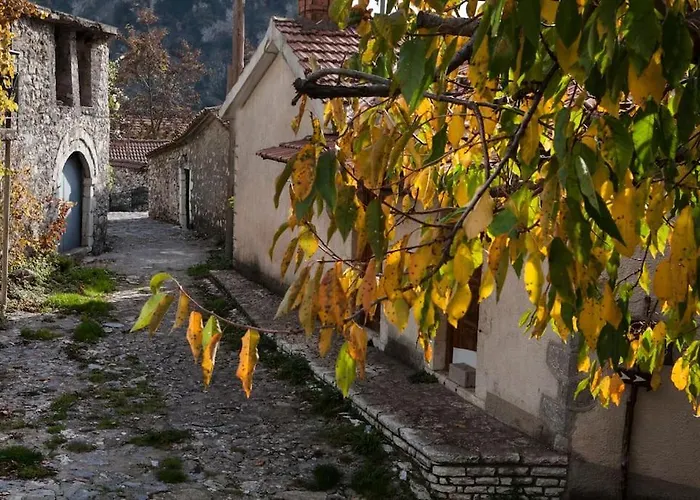 Bezeniko Amazing Arcadian Property!