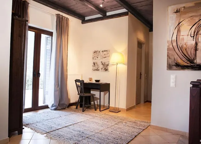 Bezeniko Amazing Arcadian Property! Villa *