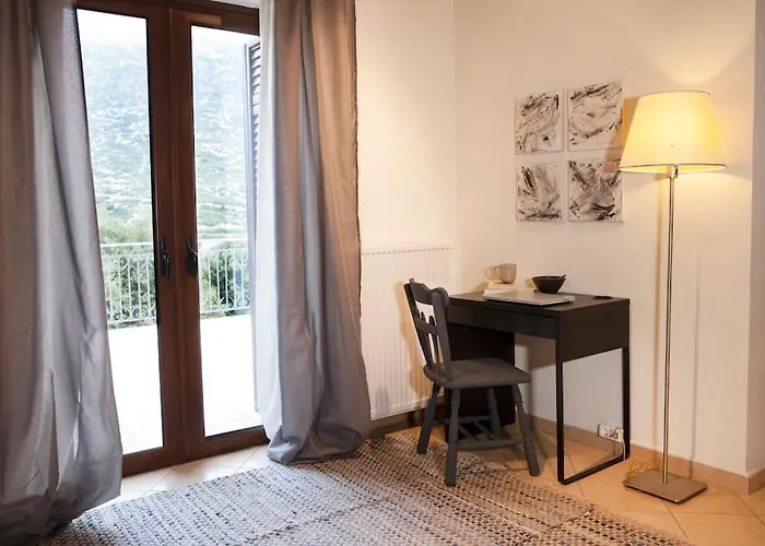 Вилла Bezeniko Amazing Arcadian Property! *